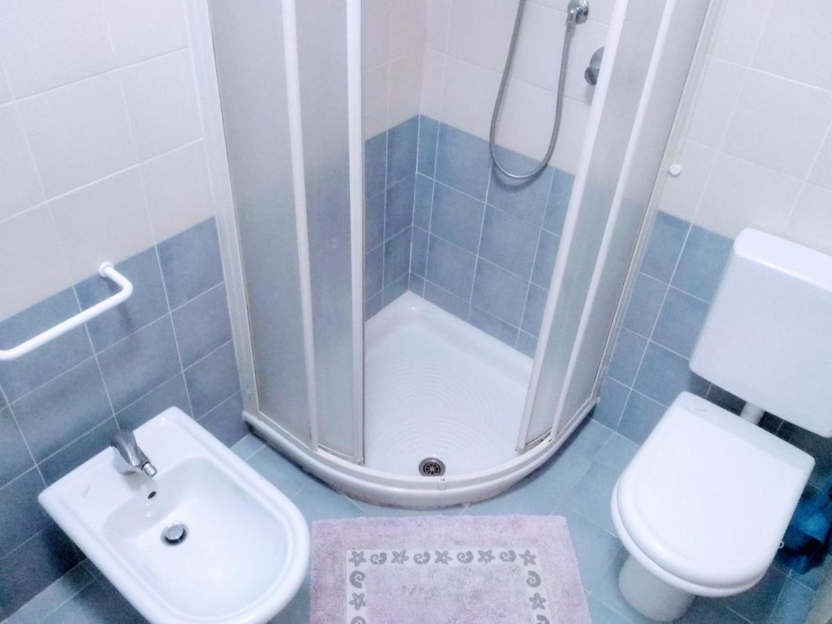 35 Mq In Centro A Caorle Apartment Luaran gambar